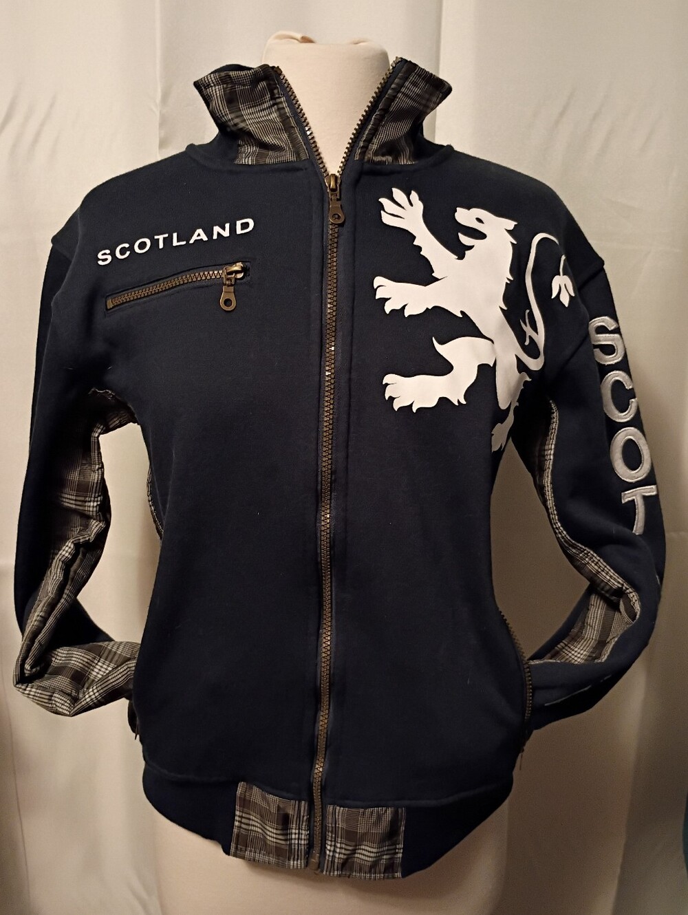 Scotland Lion Graphic Navy Tartan Plaid  Zip Up Jacket Men's Small